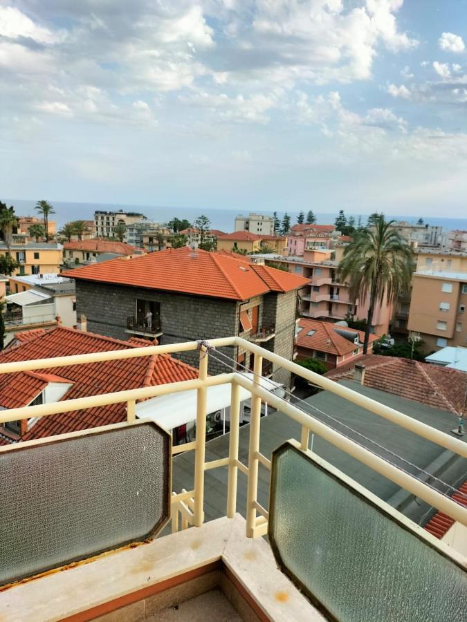 Attico Con Vista Mozzafiato Bordighera